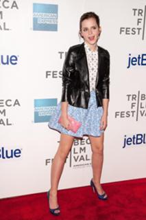Emma Watson feet photo thumbnail