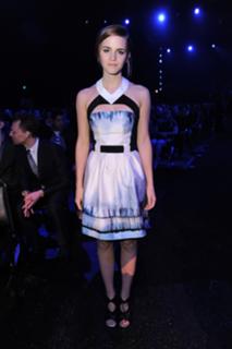 Emma Watson feet photo thumbnail