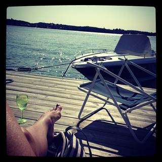 Emma Wiklund feet photo thumbnail