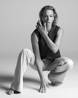 Emma Wiklund feet photo thumbnail