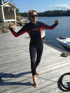 Emma Wiklund feet photo thumbnail