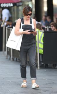 Emma Willis feet photo thumbnail