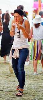 Emma Willis feet photo thumbnail