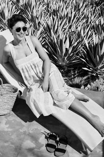 Emma Willis feet photo thumbnail