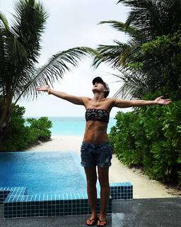 Emma Willis feet photo thumbnail