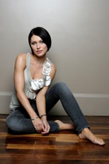 Emma Willis feet photo thumbnail