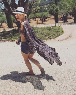 Emma Willis feet photo thumbnail