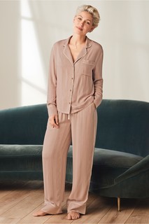 Emma Willis feet photo thumbnail