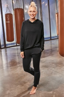 Emma Willis feet photo thumbnail