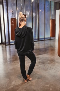 Emma Willis feet photo thumbnail