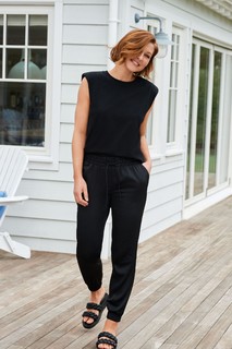 Emma Willis feet photo thumbnail