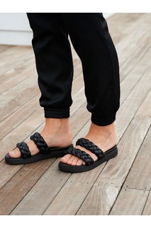 Emma Willis feet photo thumbnail
