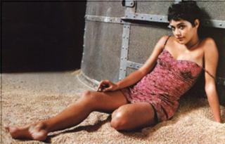 Emma de Caunes feet photo 11