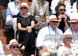 Emmanuelle Béart feet photo thumbnail