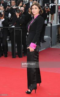 Emmanuelle Béart feet photo thumbnail