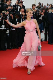 Emmanuelle Béart feet photo thumbnail