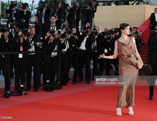 Emmanuelle Béart feet photo thumbnail