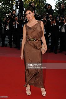 Emmanuelle Béart feet photo thumbnail