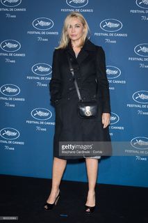 Emmanuelle Béart feet photo thumbnail