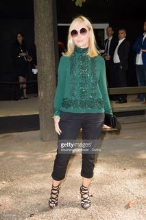 Emmanuelle Béart feet photo thumbnail