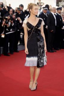 Emmanuelle Béart feet photo thumbnail