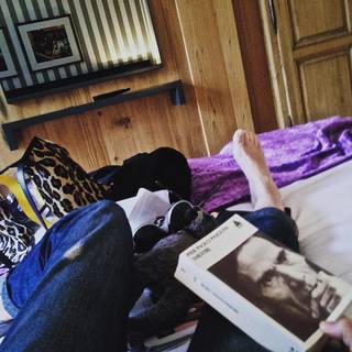 Emmanuelle Béart feet photo thumbnail