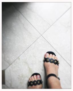 Emmanuelle Béart feet photo thumbnail