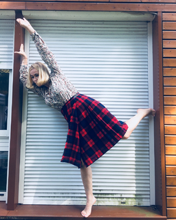 Emmanuelle Béart feet photo thumbnail