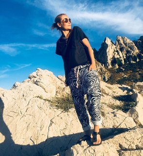 Emmanuelle Béart feet photo thumbnail