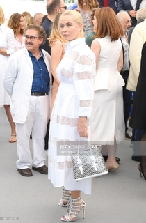 Emmanuelle Béart feet photo thumbnail