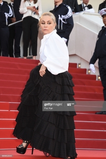 Emmanuelle Béart feet photo thumbnail