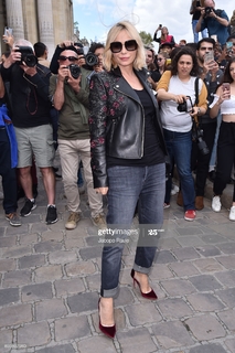 Emmanuelle Béart feet photo thumbnail