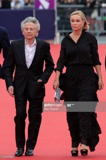 Emmanuelle Béart feet photo thumbnail