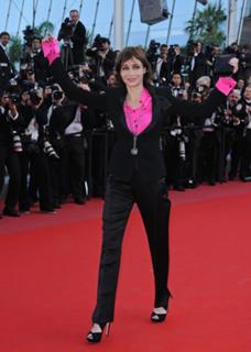 Emmanuelle Béart feet photo thumbnail