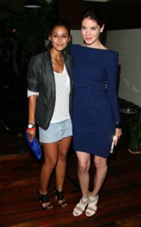 Emmanuelle Chriqui feet photo thumbnail