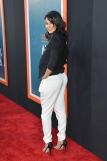 Emmanuelle Chriqui feet photo thumbnail