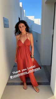 Emmanuelle Chriqui feet photo thumbnail