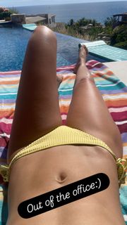 Emmanuelle Chriqui feet photo 18