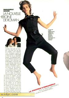 Emmanuelle Seigner feet photo thumbnail