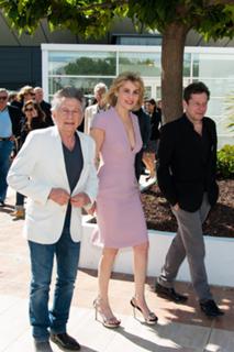 Emmanuelle Seigner feet photo thumbnail