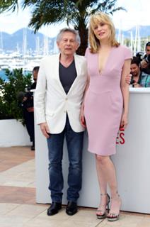 Emmanuelle Seigner feet photo thumbnail