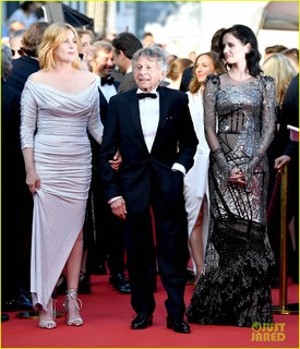 Emmanuelle Seigner feet photo thumbnail