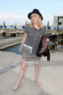 Emmanuelle Seigner feet photo thumbnail