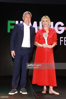Emmanuelle Seigner feet photo thumbnail
