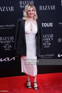 Emmanuelle Seigner feet photo thumbnail