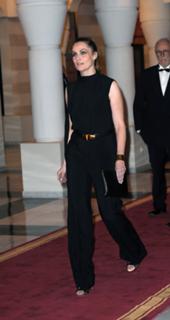 Emmanuelle Seigner feet photo thumbnail