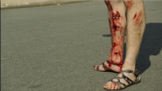 Emmanuelle Vaugier feet photo thumbnail