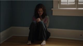 Emmanuelle Vaugier feet photo thumbnail
