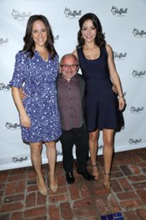 Emmanuelle Vaugier feet photo thumbnail