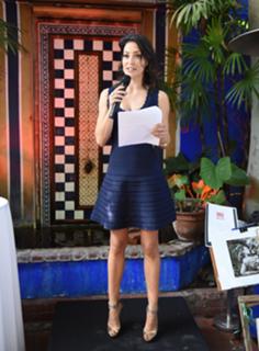 Emmanuelle Vaugier feet photo thumbnail